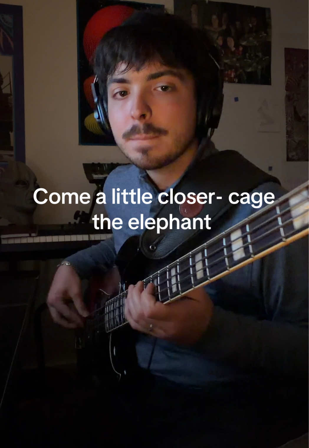 Come a Little Closer - Cage the Elephant